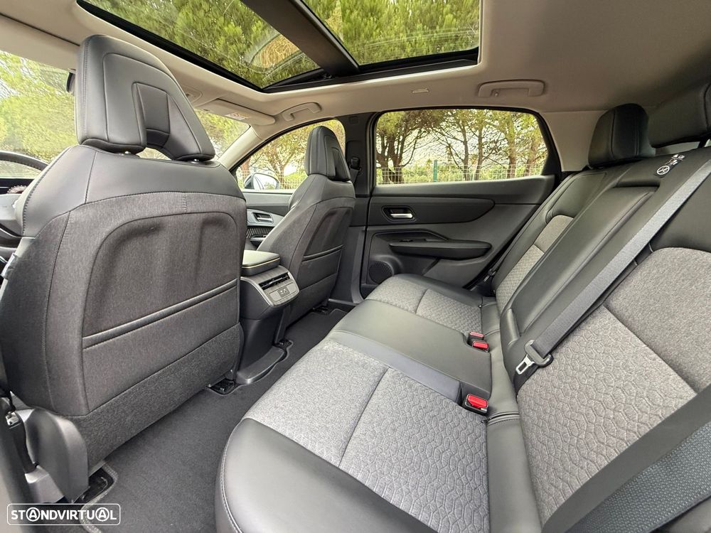 Nissan Ariya 63 kWh Advance Carr. 22kW + Teto Panorâmico - 30