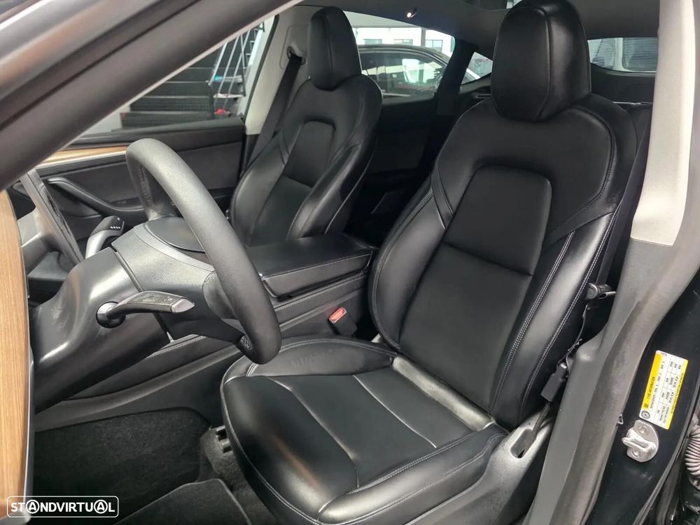 Tesla Model Y Long Range Dual Motor AWD - 15