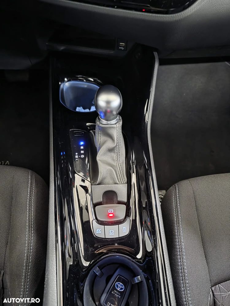 Toyota C-HR - 13
