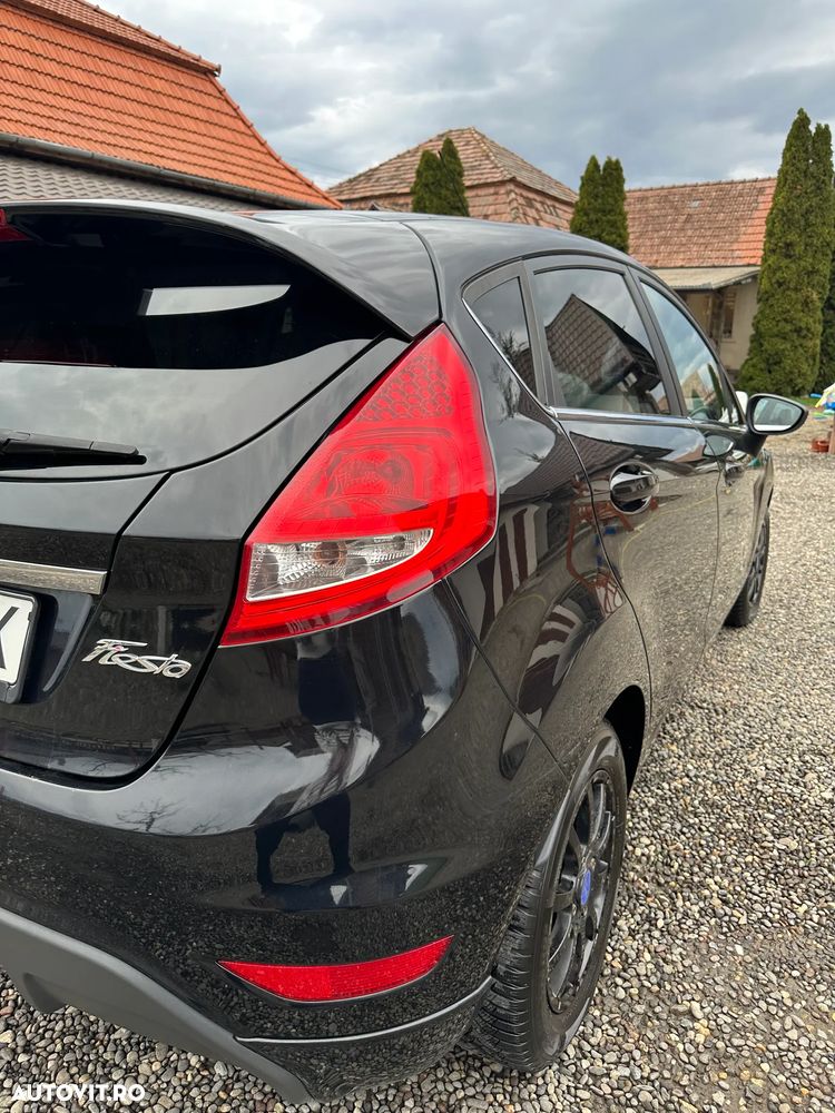 Ford Fiesta - 6