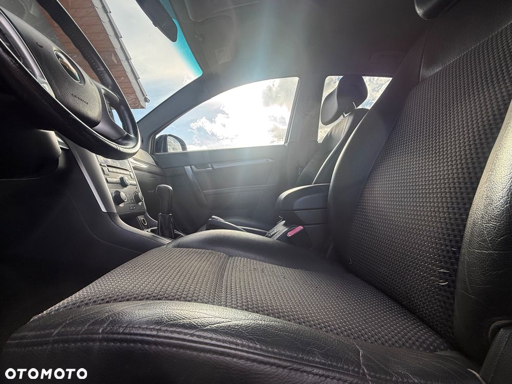 Chevrolet Captiva - 11