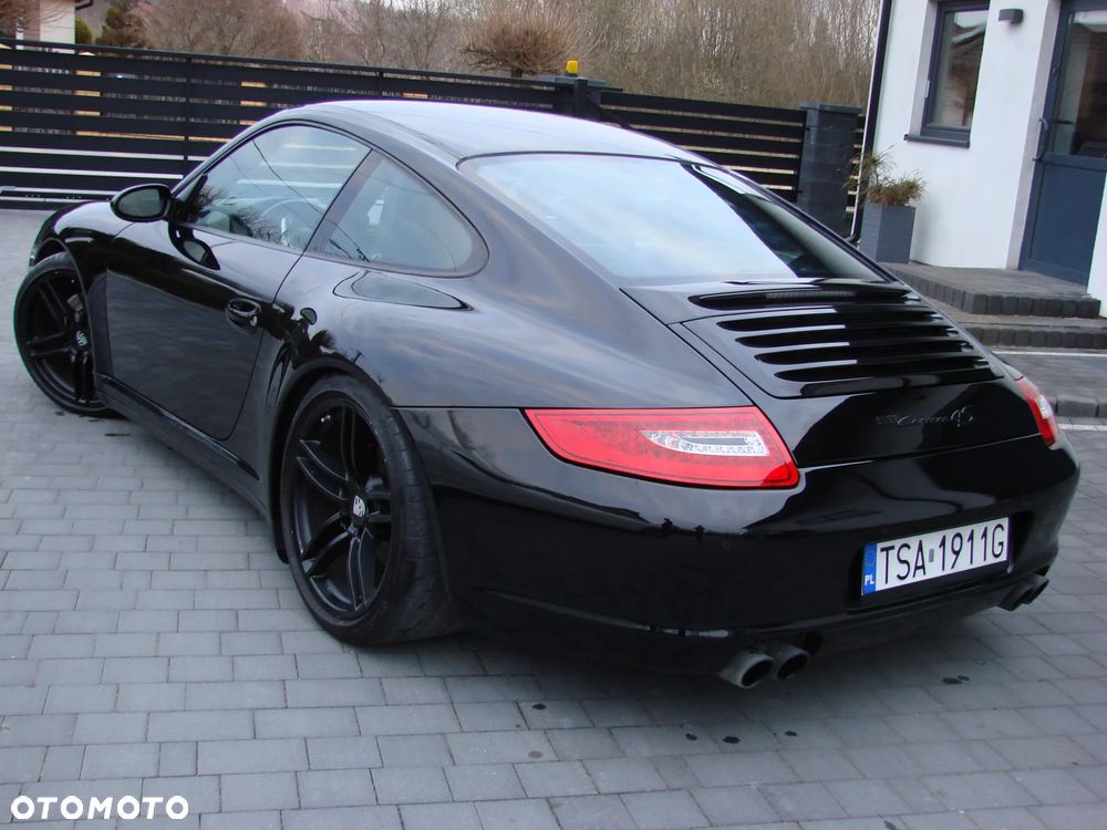 Porsche 911 Carrera 4 S - 10