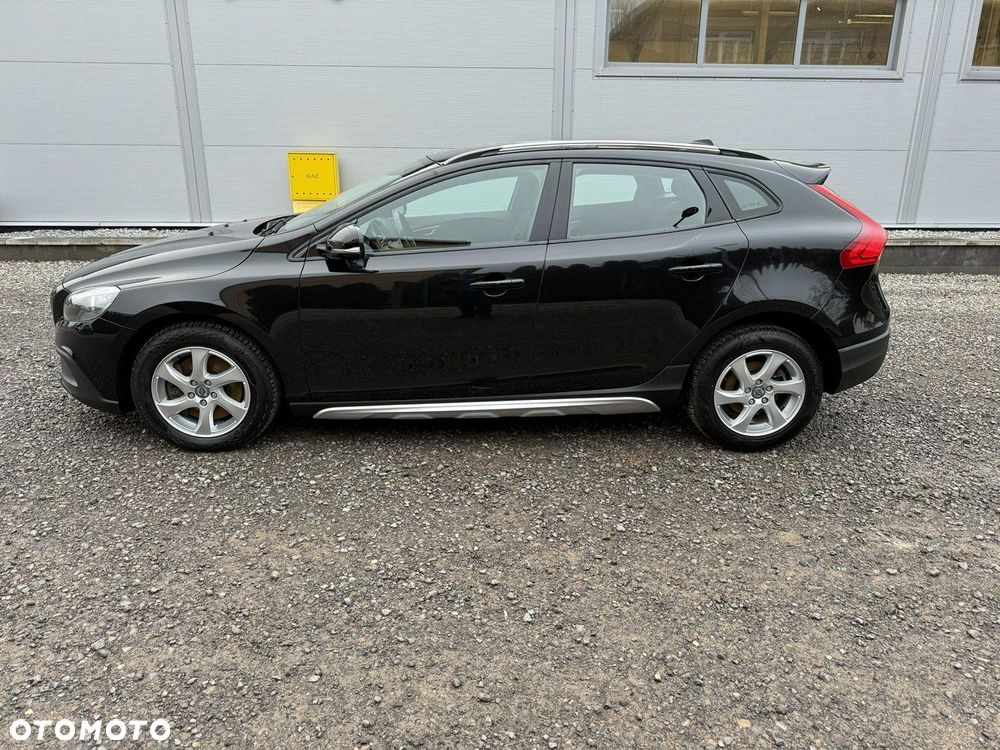 Volvo V40 Cross Country - 5