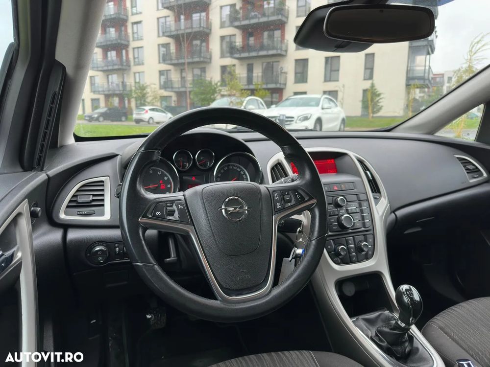 Opel Astra 1.4 Cosmo - 7