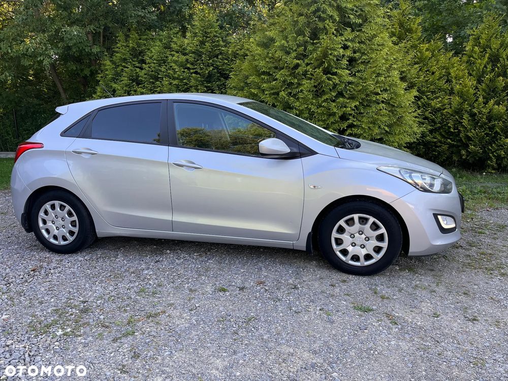 Hyundai i30 1.6 Classic + - 3