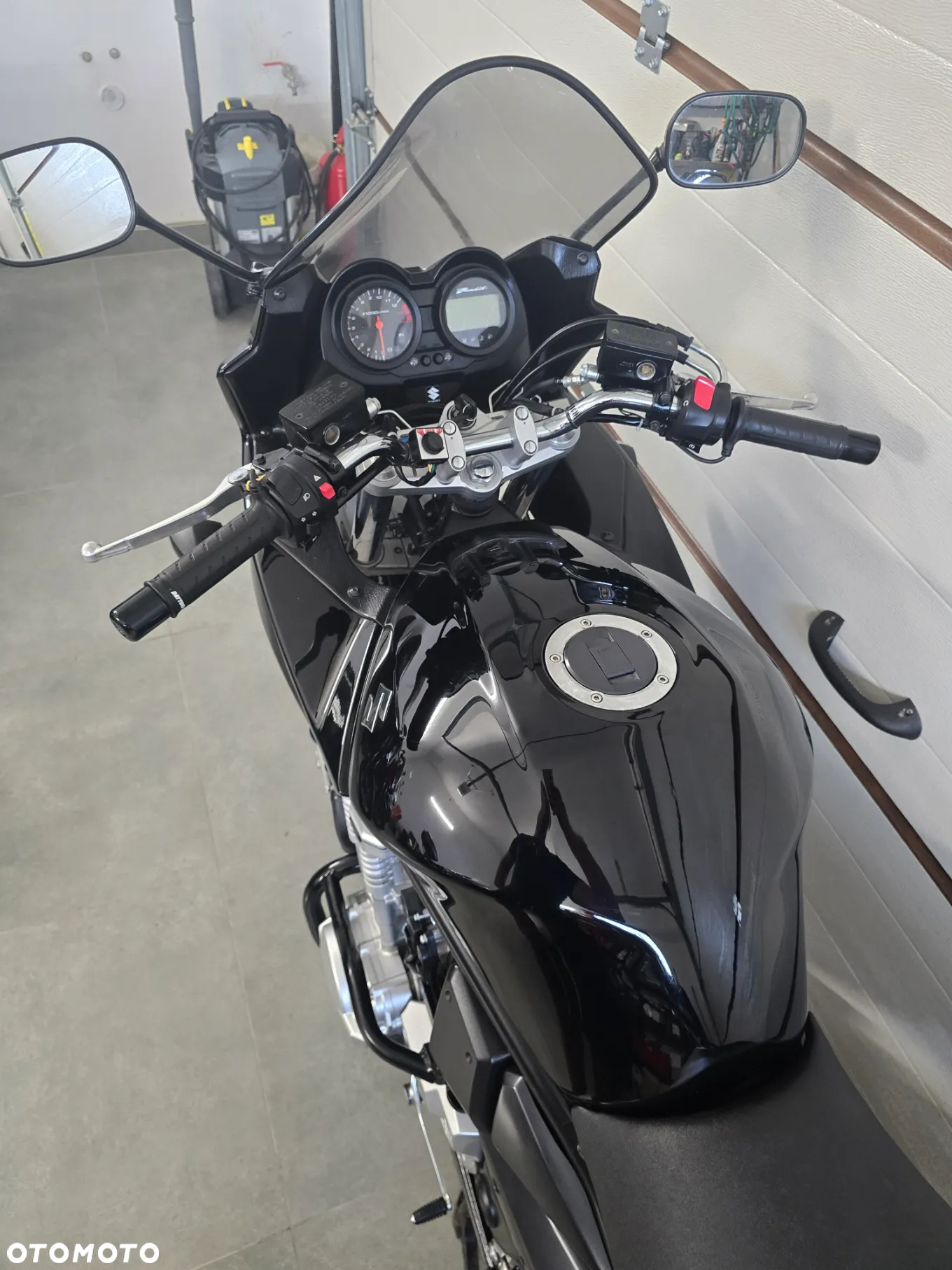 Suzuki Bandit - 19