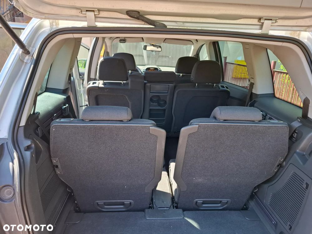 Opel Zafira 1.8 Cosmo EU5 - 18