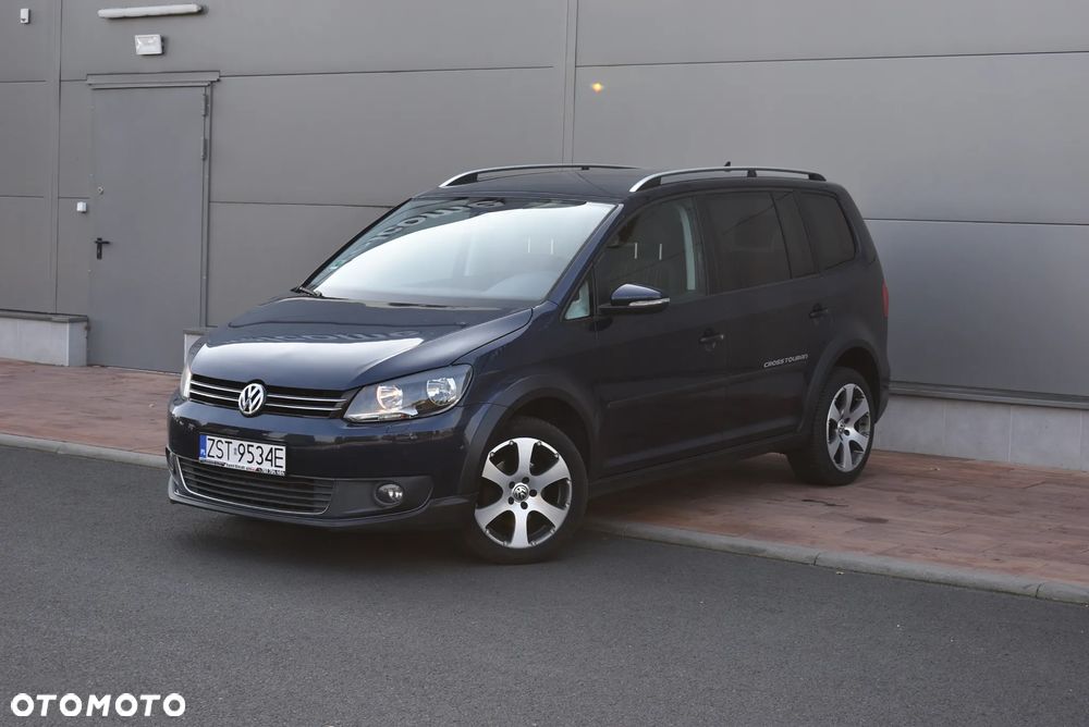 Volkswagen Touran - 27