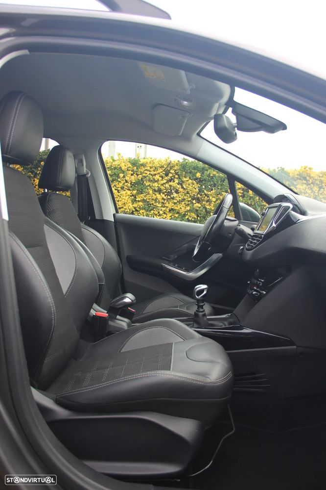 Peugeot 2008 PureTech 130 Allure - 7