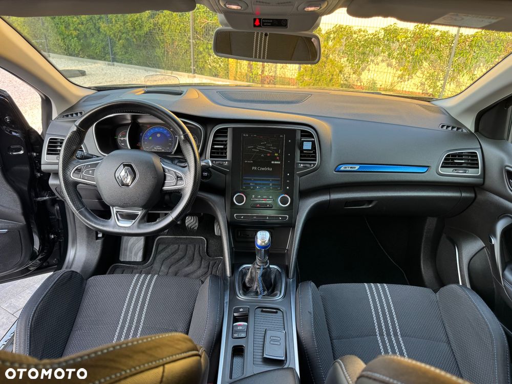 Renault Megane ENERGY TCe 130 GT LINE - 32