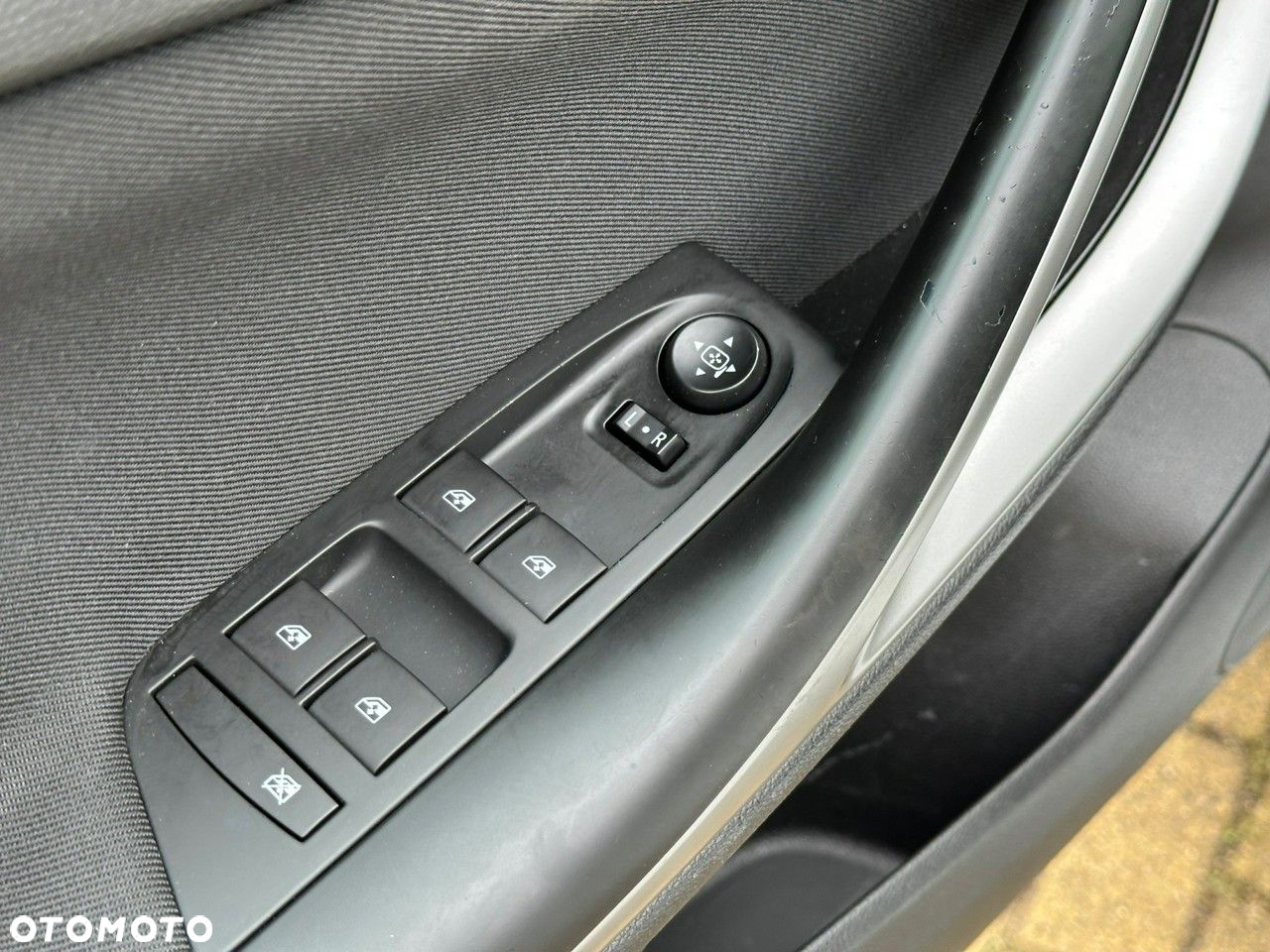 Opel Astra 1.4 Turbo Business - 20