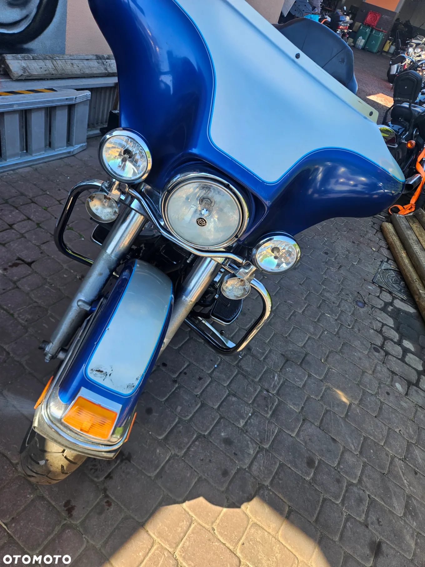 Harley-Davidson FLH Electra Glide - 9