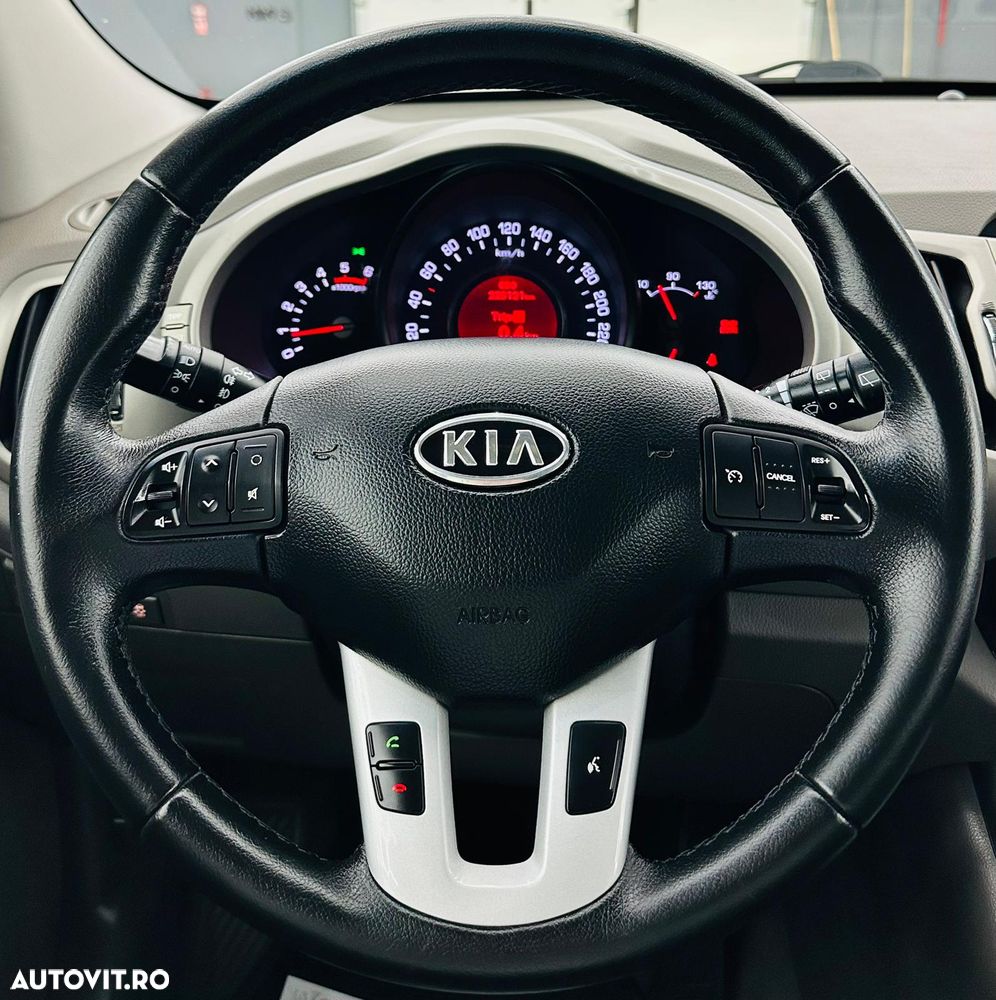 Kia Sportage 2.0 CRDI 2WD Spirit - 29