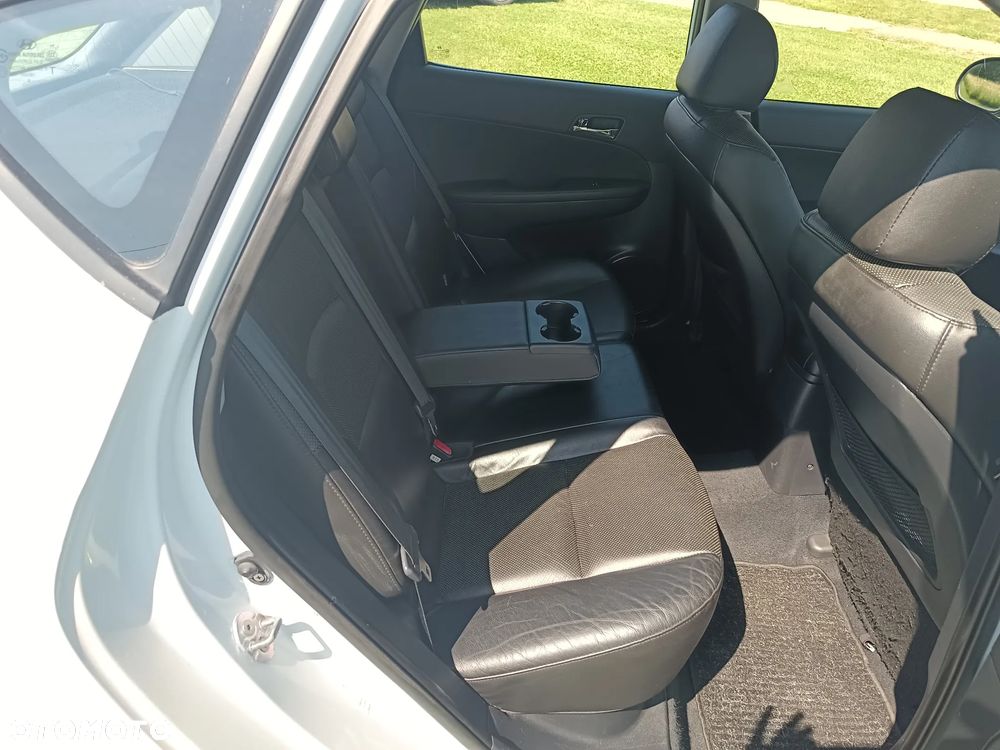 Hyundai i30 2.0 Premium - 36