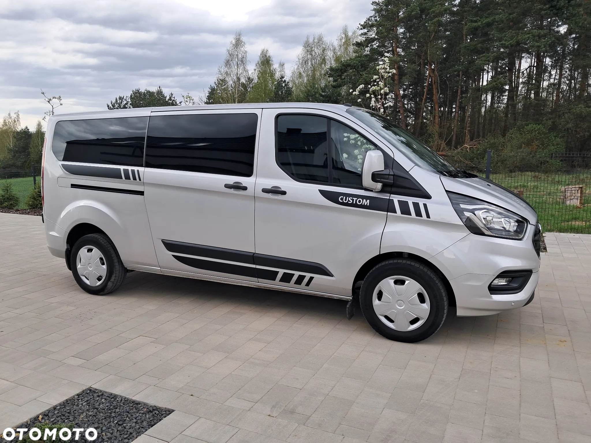 Ford Transit Custom 310 L2H1 Limited - 13