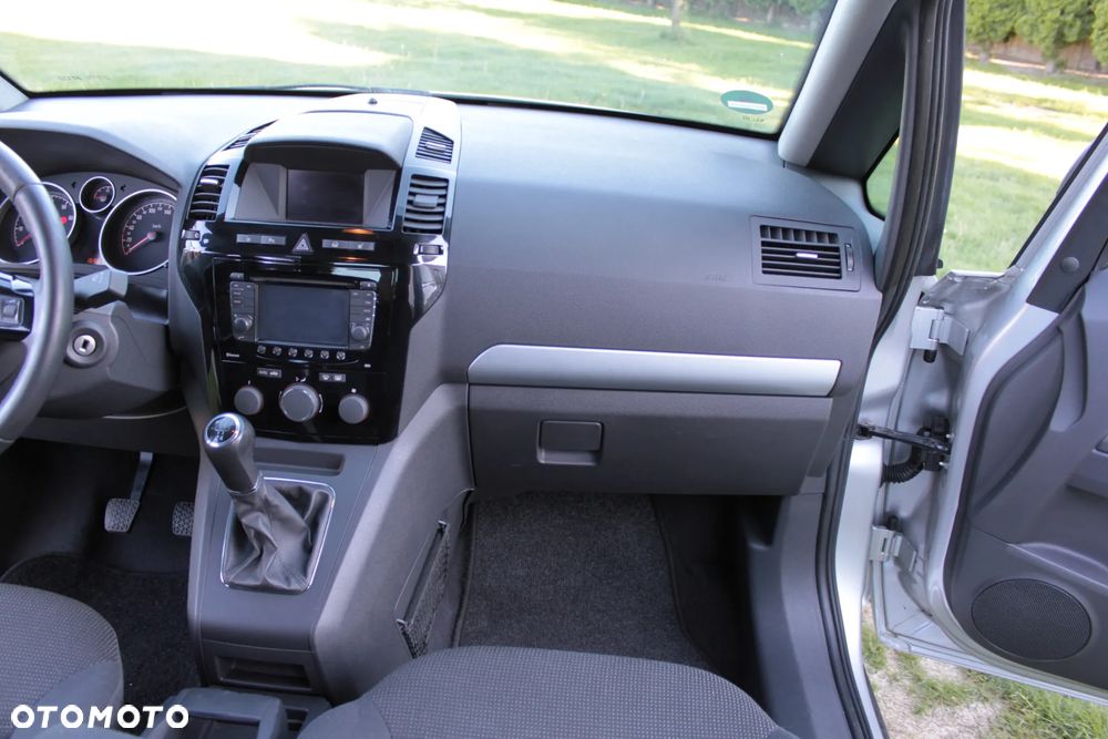 Opel Zafira - 23