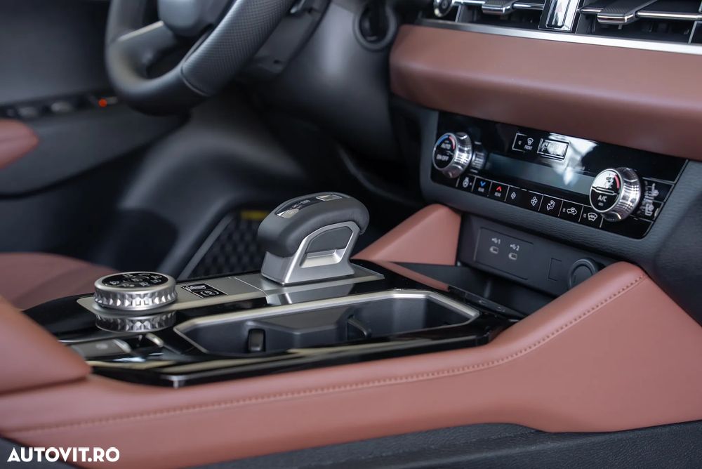 Mitsubishi Outlander 2.4 L 4X4 PHEV Instyle Ultimate - 21