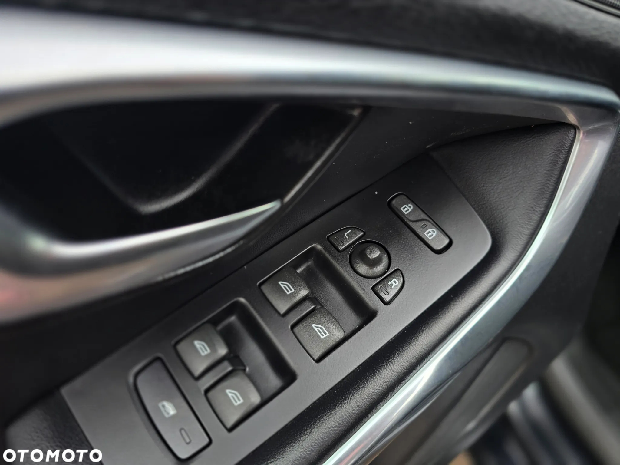 Volvo V40 D4 RDesign - 16