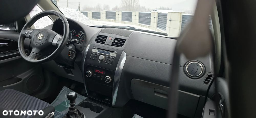 Suzuki SX4 2.0 DDiS 4x4 Style - 31