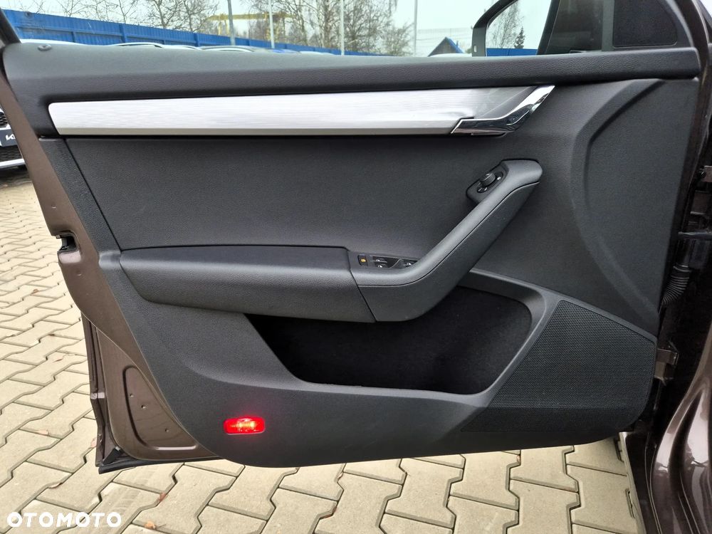 Skoda Octavia 1.4 TSI Elegance - 9