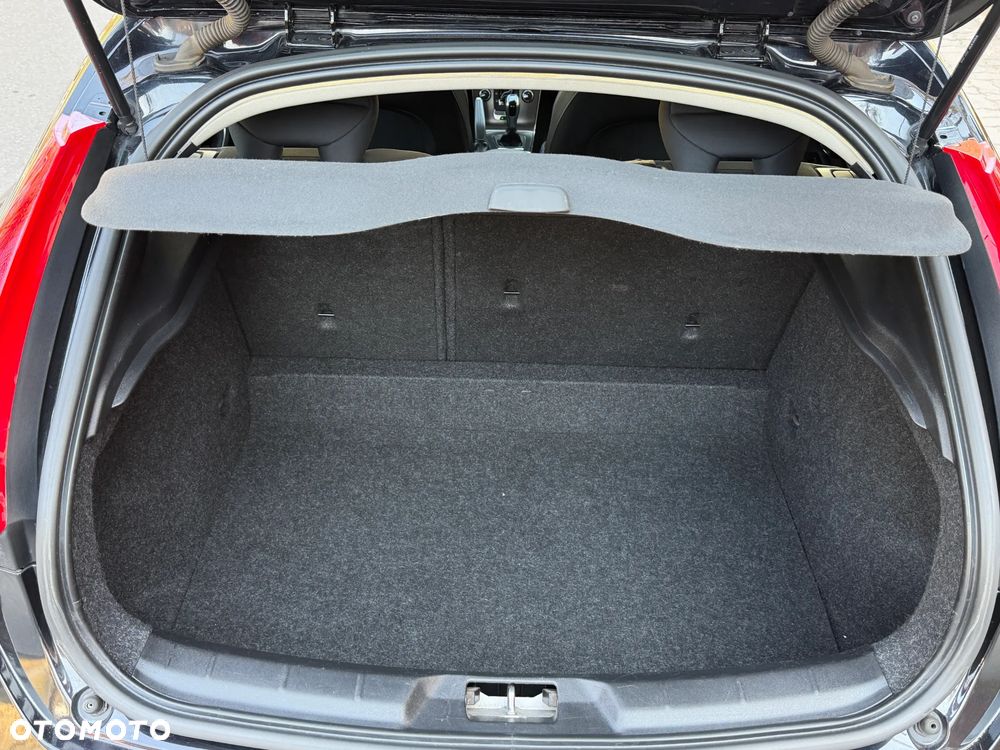 Volvo V40 D4 Inscription - 21