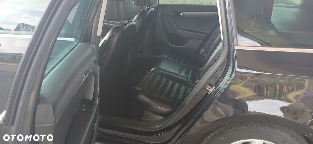 Volkswagen Passat 2.0 Blue TDI SCR Comfortline - 8
