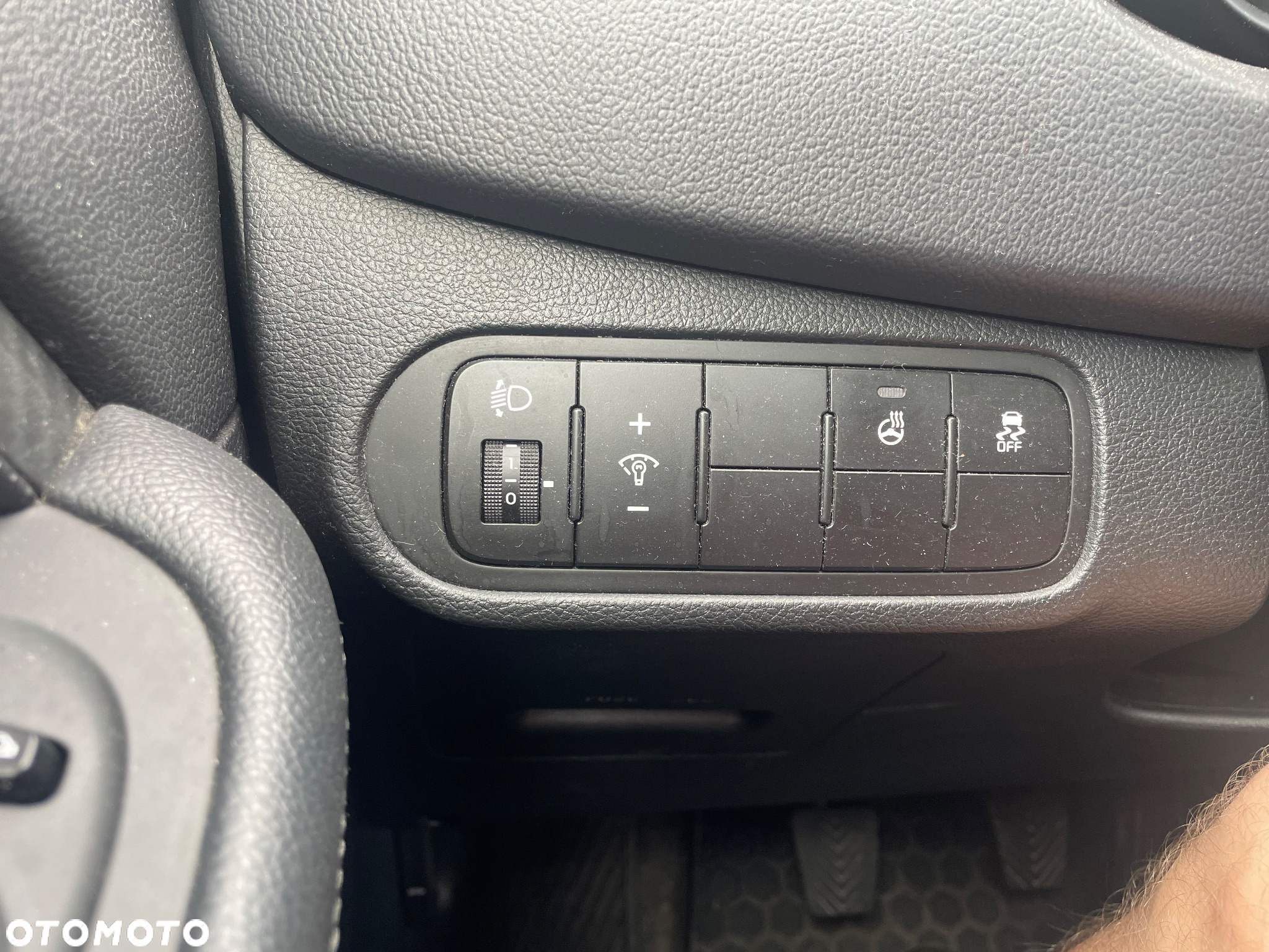 Kia Carens 1.6 GDI L - 18