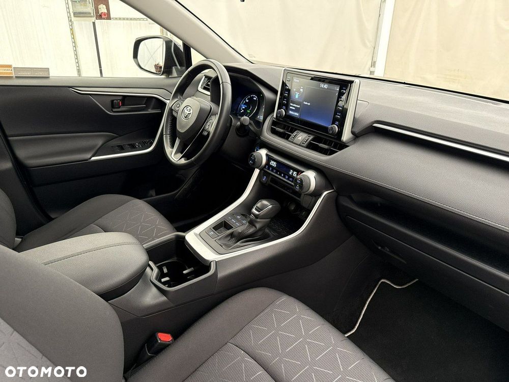 Toyota RAV4 - 23