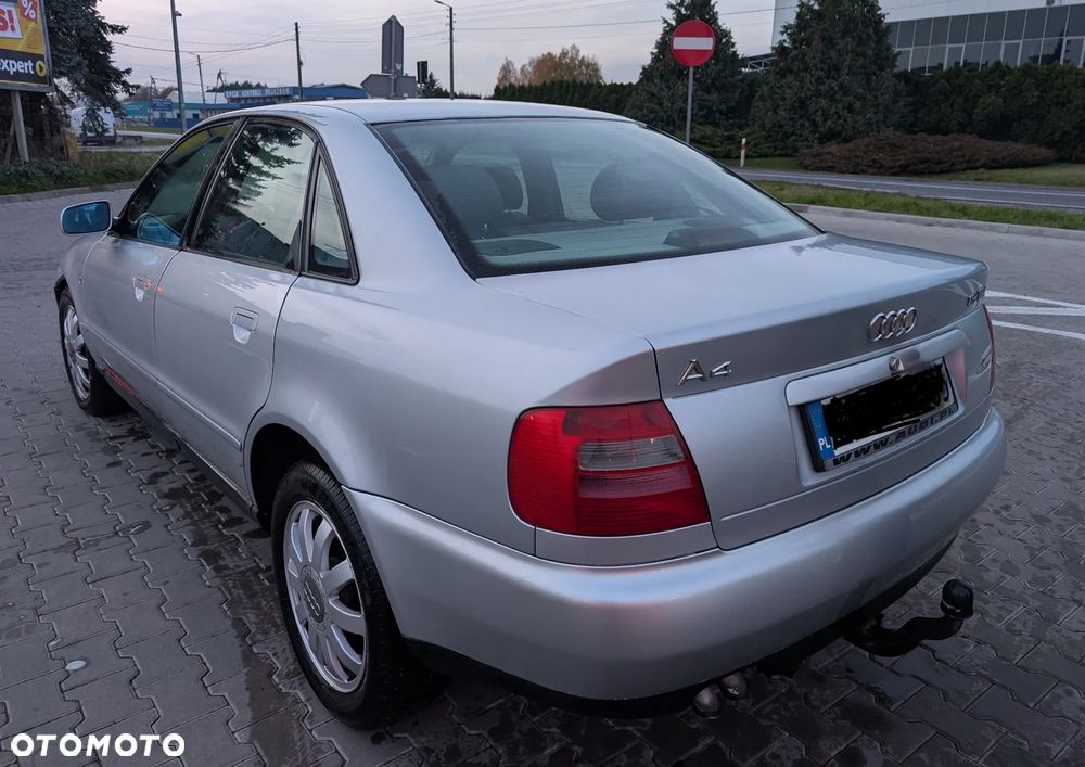 Audi A4 Limousine - 7