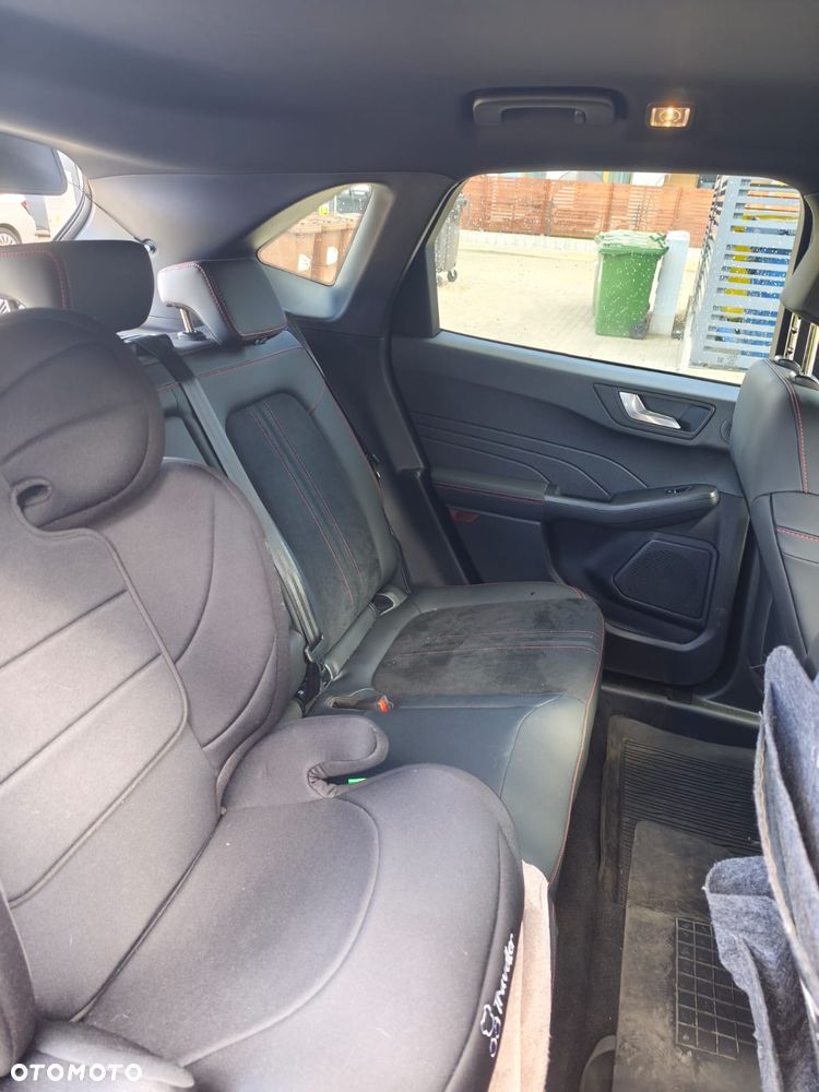 Ford Kuga - 10