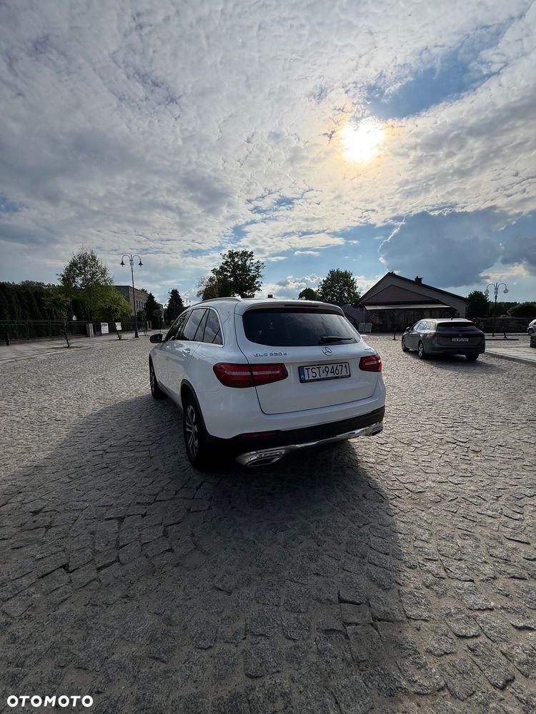 Mercedes-Benz GLC - 14