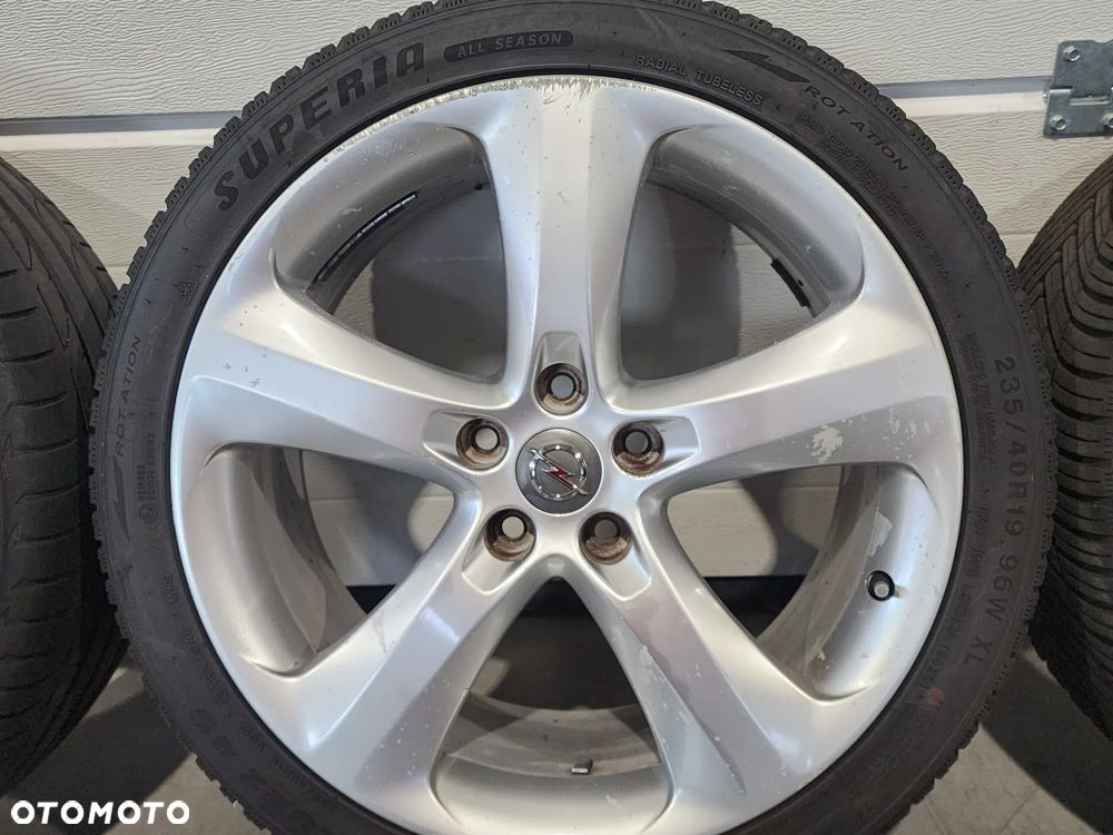 Opel ASTRA J koła  235/40R19   3SZTUKI - 4