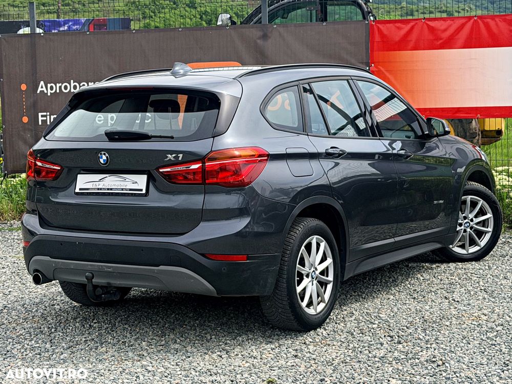 BMW X1 sDrive18d xLine - 12