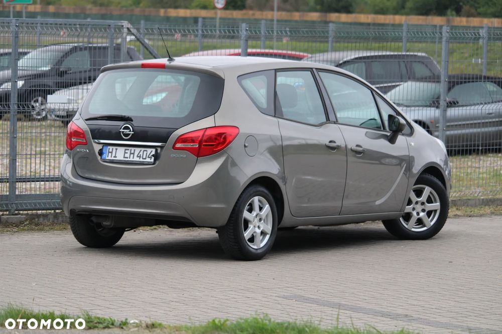 Opel Meriva - 10