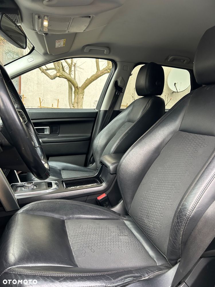 Land Rover Discovery Sport TD4 HSE - 8