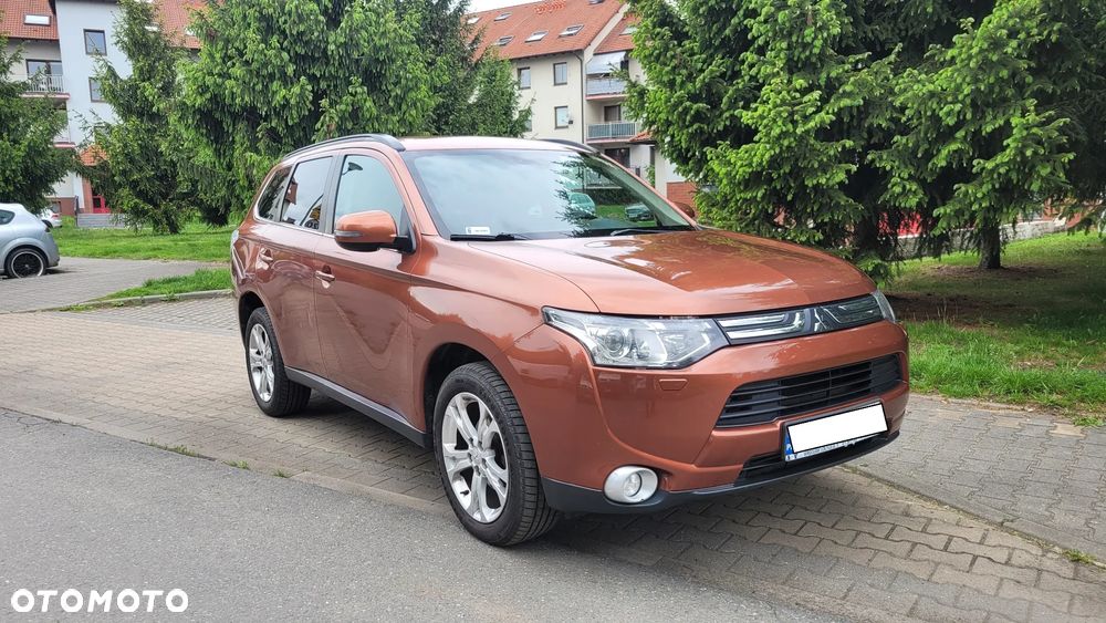 Mitsubishi Outlander 2.2 DID Intense + - 7