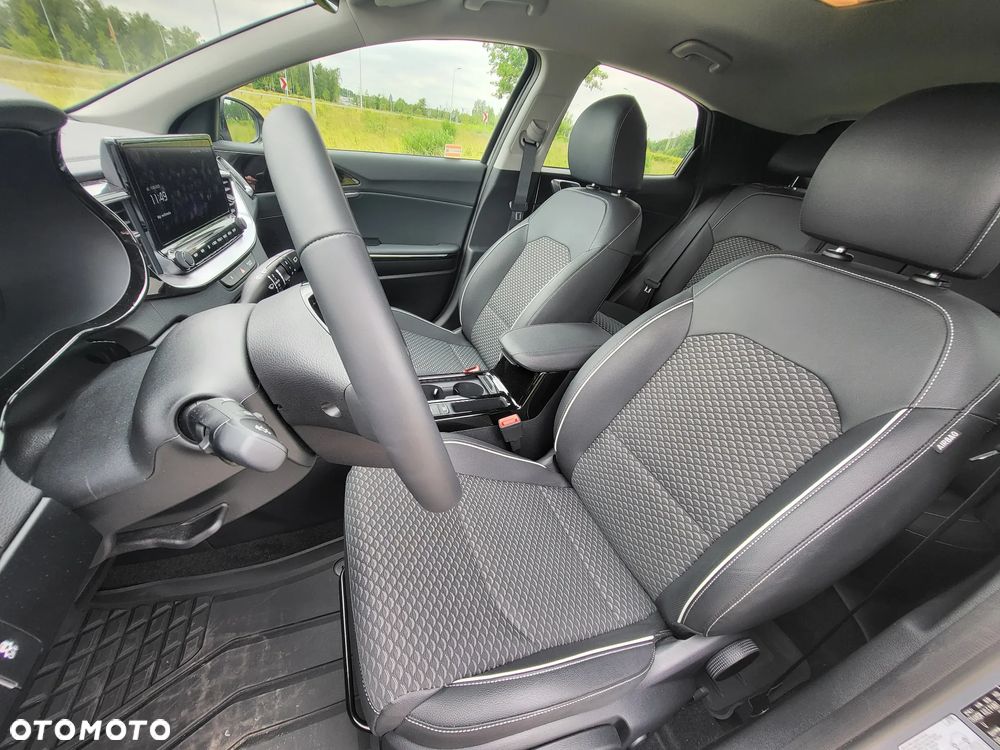 Kia XCeed 1.5 T-GDI Business Line DCT - 16