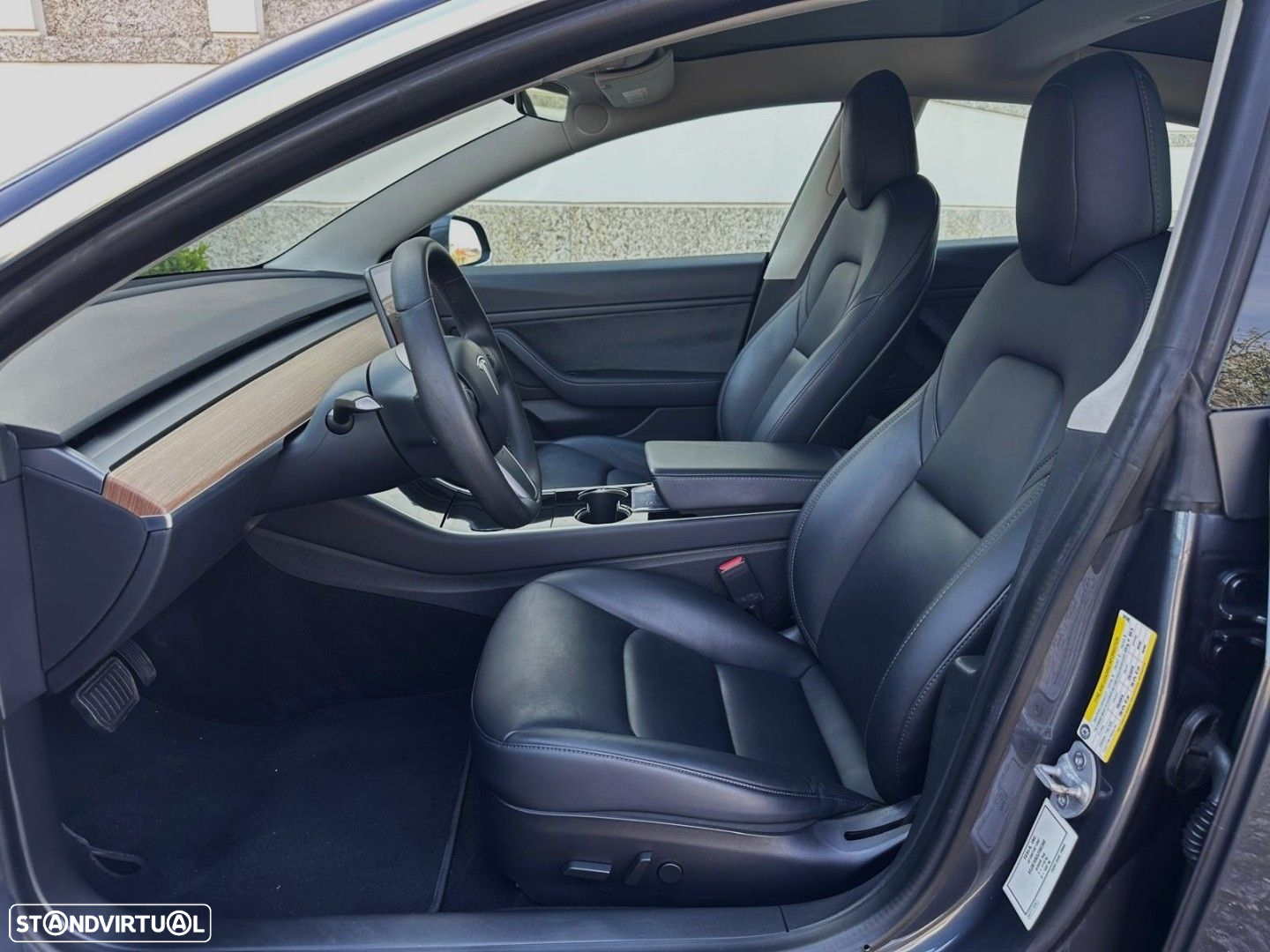 Tesla Model 3 Long-Range Dual Motor AWD - 27