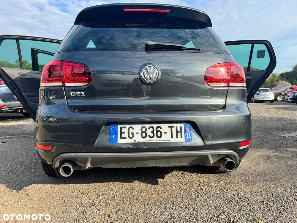 Volkswagen Golf VI 2.0 TSI GTI - 5