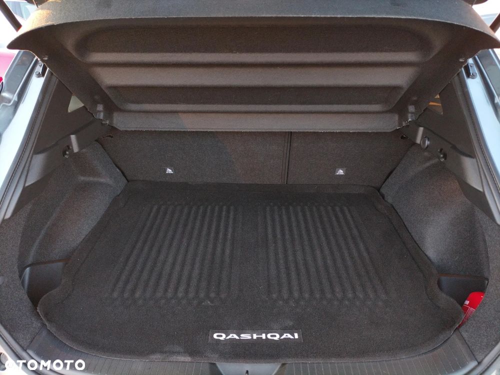 Nissan Qashqai 1.3 DIG-T MHEV N-Connecta Xtronic - 18