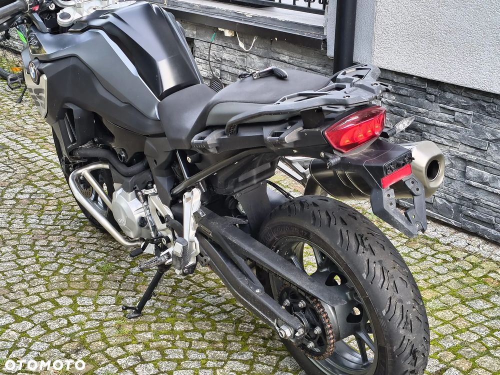 BMW F - 25