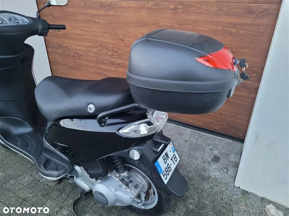Piaggio FLY - 2