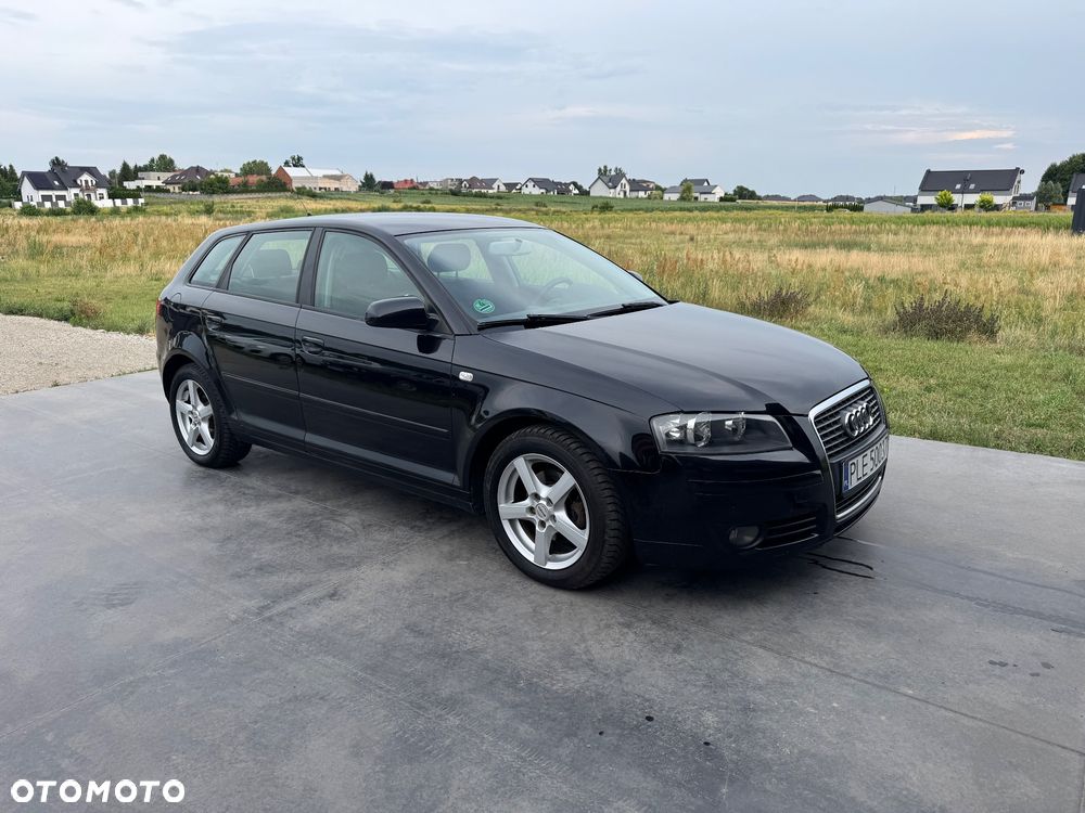 Audi A3 Sportback - 1