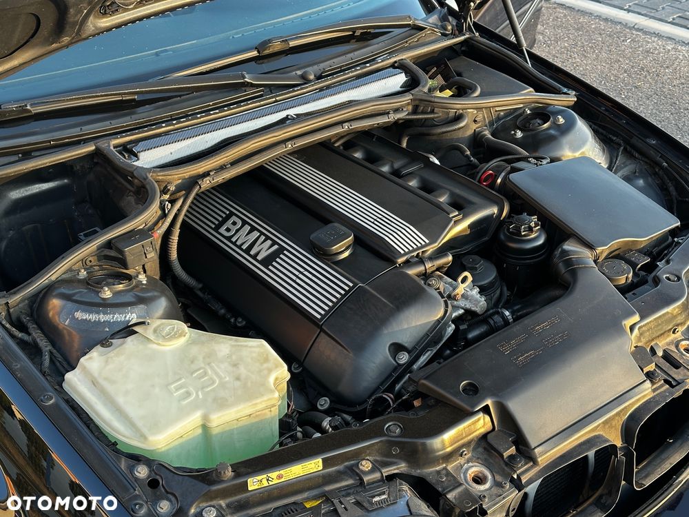 BMW Seria 3 330i - 19