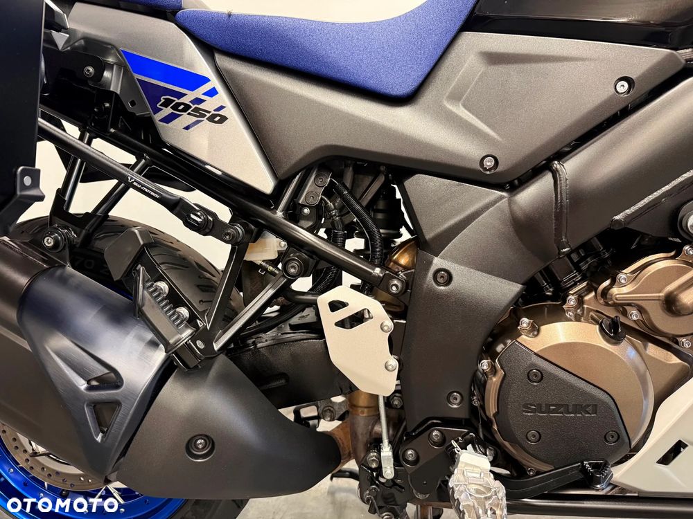 Suzuki V-STROM - 36