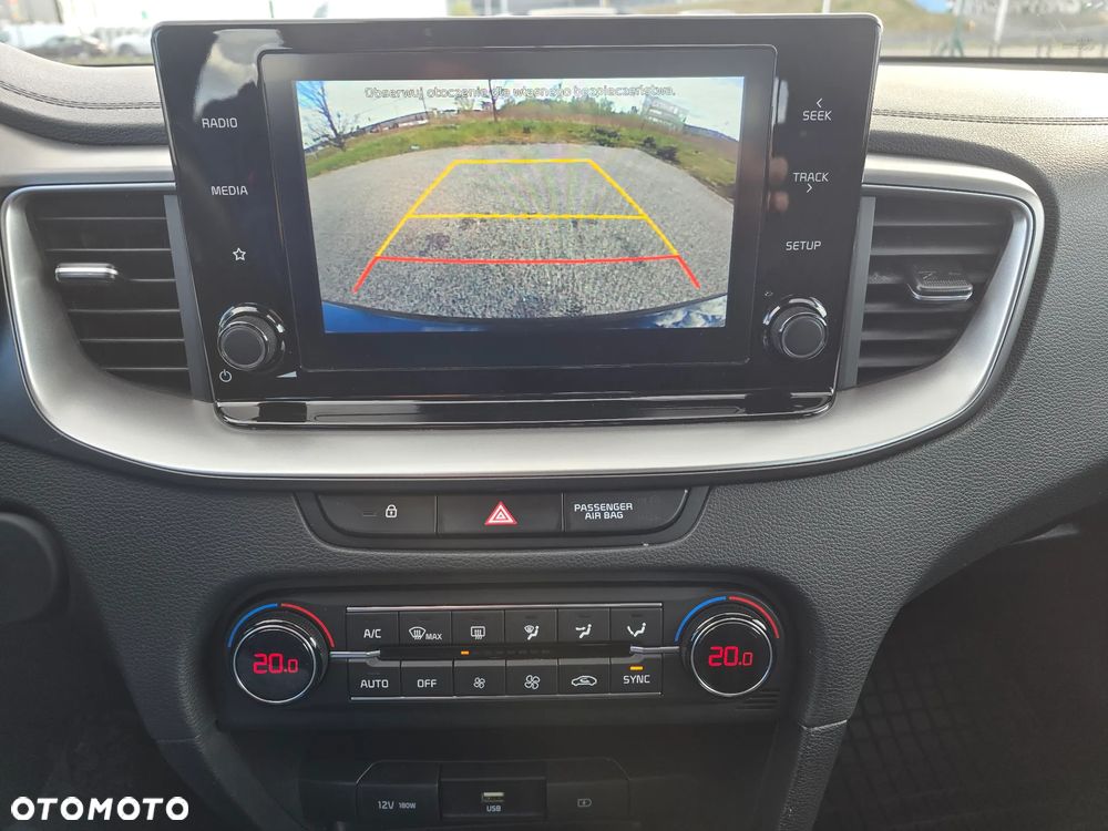 Kia Ceed - 3