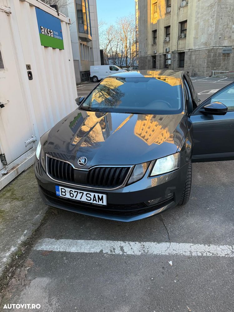 Skoda Octavia 1.6 TDI DSG Style - 14
