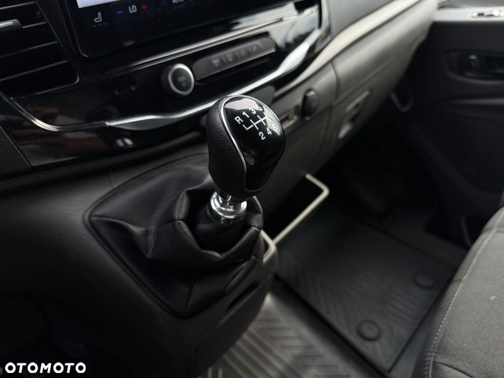 Ford Transit - 28