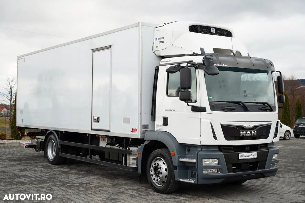 MAN TGM 12.290 / 4x2 / CAROSERIE REFRIGERATĂ 7.8 M / UNITATE THERMO KING T-1200 R / platformă ridicătoare spate / MULTIMEMBRU / DHOLLANDIA - 1
