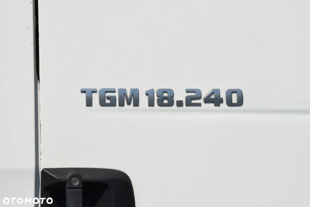 MAN TGM 18.240 / 3 OSOBY / MANUAL / SKRZYNIA 5.8 M / KLIMATYZACJA / SERWISOWANY / SPROWADZONY - 9